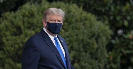 Donald Trump w szpitalu. Co z wyborami?