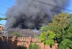 Płonie skład w Rosji. "Może ktoś rzucił niedopałek"