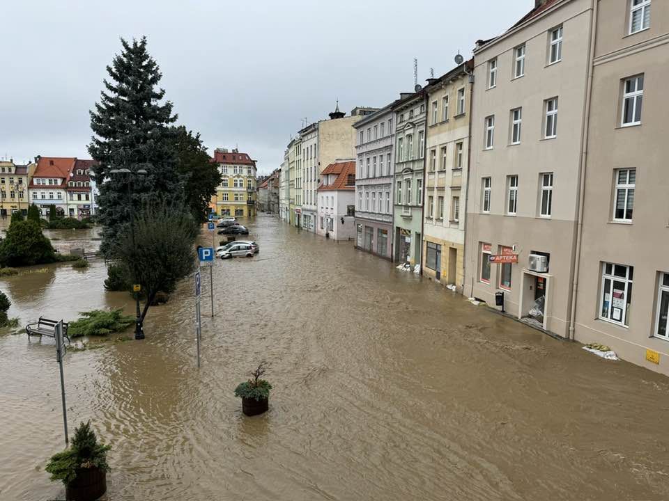 Woda wdarła się nie tylko do Głuchołazów. "Każde sołectwo jest zalane"