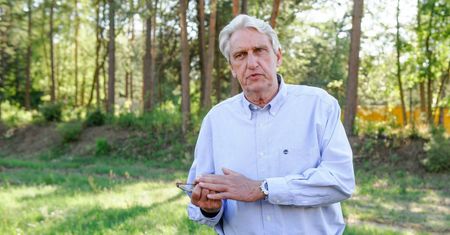 "Sensacja XXI wieku". Szef IPN wbija szpilę Wołoszańskiemu