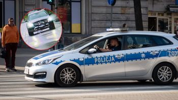 Kierowca Mercedesa nagrany na pasach. 22 pkt karne w chwilę