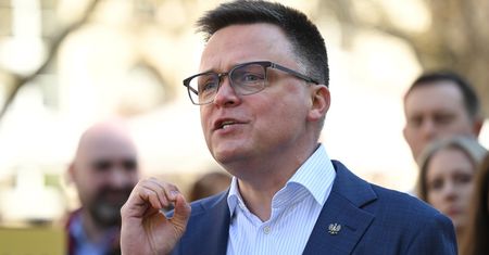 Wybory prezydenckie 2025. Kim jest Szymon Hołownia? Sylwetka i program kandydata na prezydenta RP