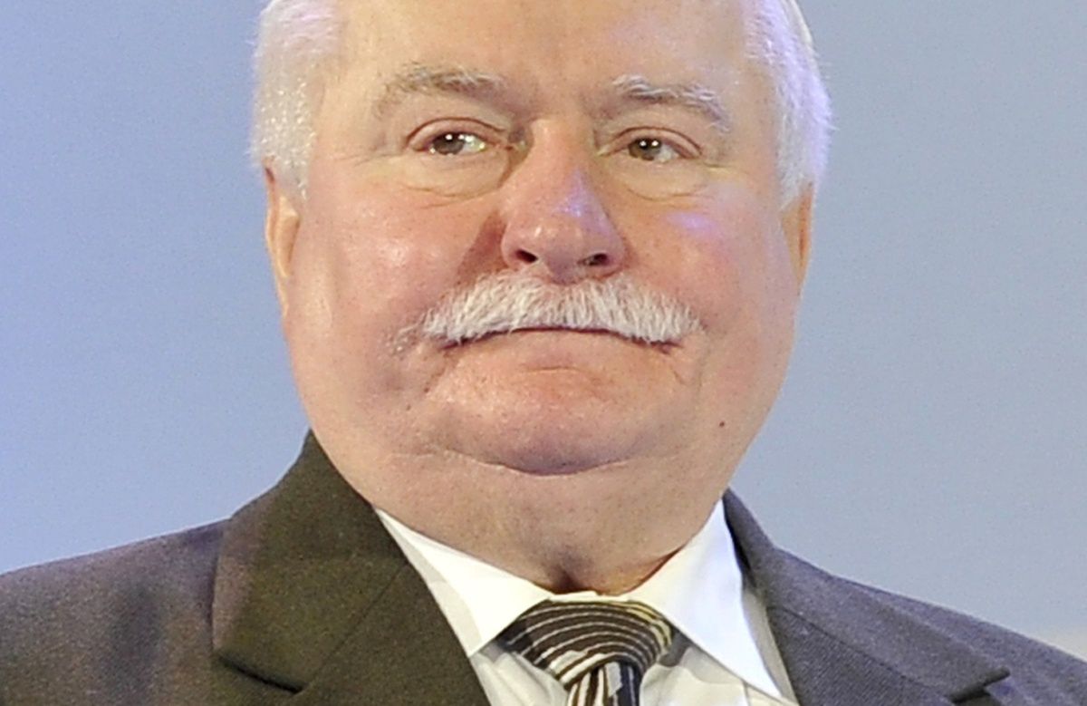 "Piekło czeka". Wałęsa pokazał zdjęcia. Poruszenie na Facebooku