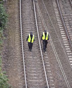Tragiczny wypadek. Odwołane pociągi, opóźnienia po 300 minut
