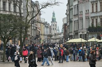 Ile zarabiają Polacy? Nowa mediana pokazuje, jak jest naprawdę