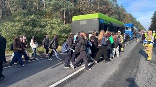 Stara Łubianka: Zderzenie trzech pojazdów. Dzieci wymagały pomocy