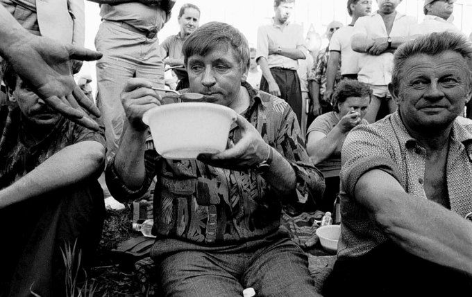 "Bycie w centrum wydarzeń wciąga" - Sławomir Kamiński zdradza kulisy pracy zawodowego fotografa polityków 4