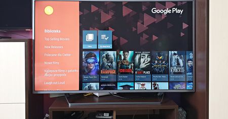 Philips 55PUS7303 – test dużego telewizora z efektownym Ambilight i Android TV
