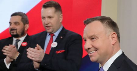 Czarnek triumfuje. To jednak nie koniec