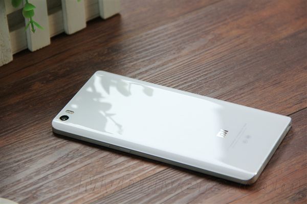 W skrócie: Xiaomi Mi Note na zdjęciach, koniec marki Ascend i i klon iPhone'a 6 23