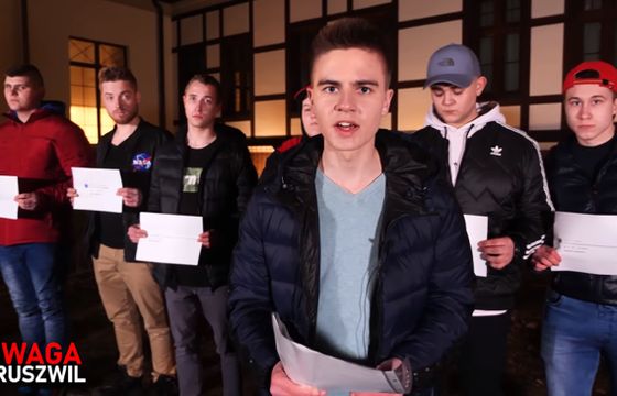 Lord Kruszwil w rewanżu za krytyczny materiał sparodiował "Uwagę": TVN demoralizuje dzieci seksem w paradokumentach