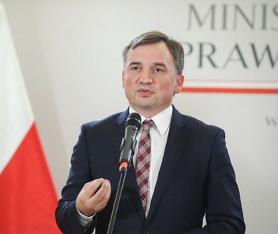 Ziobro oczekuję stanowczości premiera w sprawach klimatu. "UE nabija Putinowi sakwę"