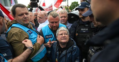 Sąd Najwyższy rozpatruje protesty wyborcze. Manifestacje przed budynkiem