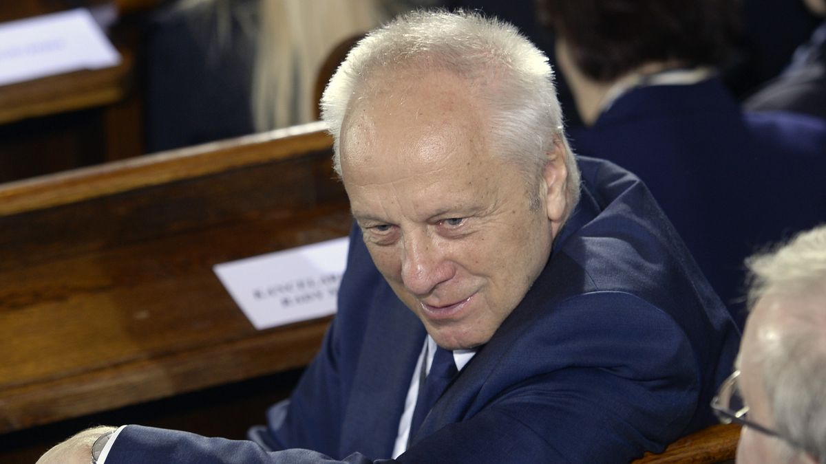 Stefan Niesiołowski przeszedł ciężką operację kręgosłupa 