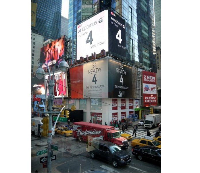 W skrócie: Samsung strollowany przez LG, Apple atakuje Androida, Twitter dla Windowsa 8 2