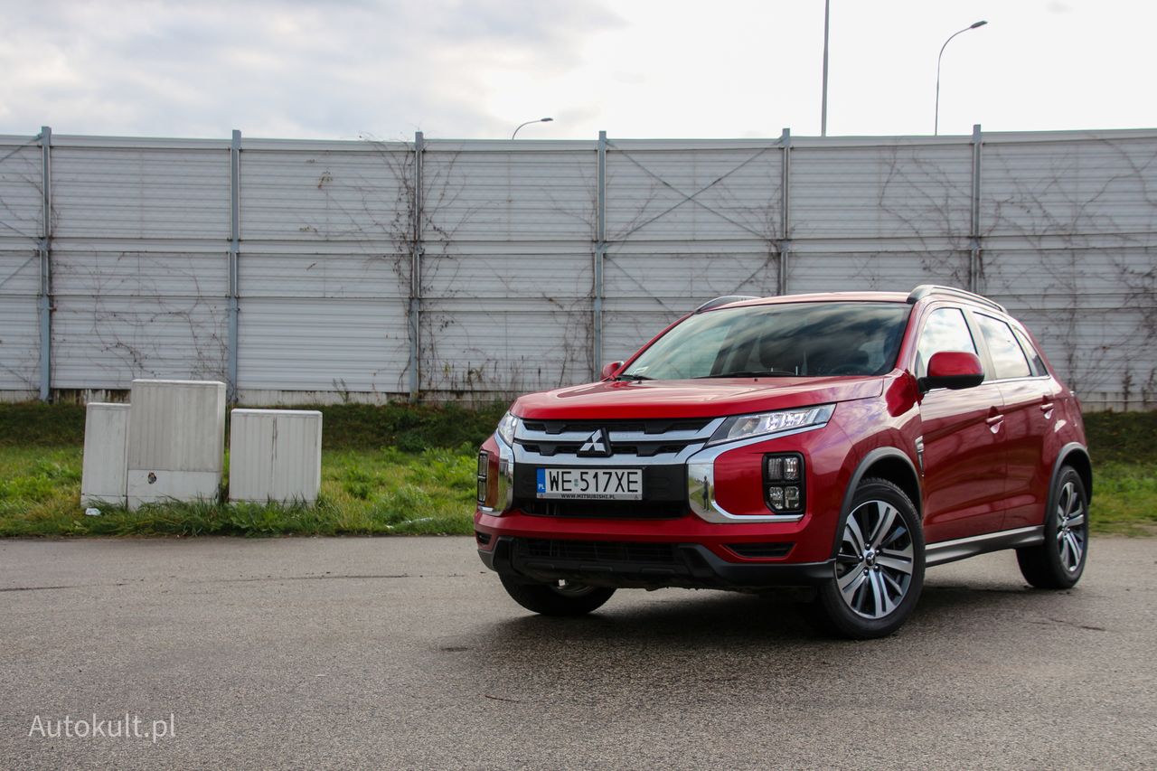 Test: Mitsubishi ASX 2.0 MIVEC - lifting zmienił mu twarz i silnik, ale zostawił to, co najważniejsze