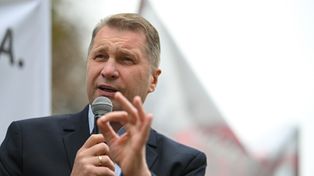 Radni PiS założyli klub Rozwój Plus. Szybka reakcja Czarnka