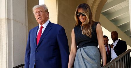 Melania i Donald Trump poszli na wybory. Jej kreacja kosztował krocie