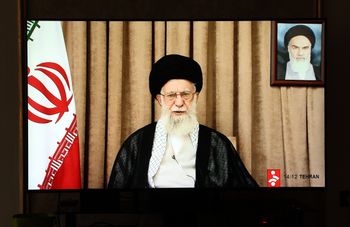 "Iran odpowie na każdy przyszły atak". Chamenei grozi USA
