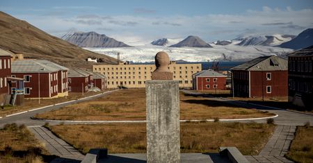 Rosja rzuciła wyzwanie Norwegii. Moskwa wciąga 5 egzotycznych krajów do Svalbardu