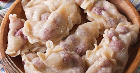 W maju zawsze robię te pyszne pierogi. Moglibyśmy je jeść cały sezon