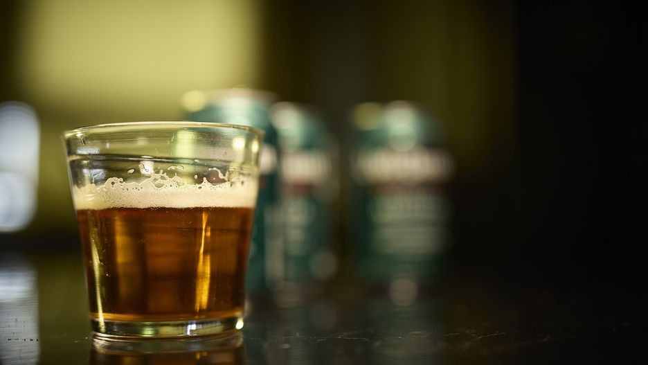 MADRID, SPAIN - OCTOBER 09: Beer served in a glass, on October 9, 2025, in Madrid, Spain. Three out of four Spaniards (74%) have acknowledged that they are willing to cut their food spending under any circumstances, according to data from Edenred's FOOD 2025 Barometer. The report reveals that the most significant change is in restaurants, where in 2024 86% were willing to reduce their restaurant outings, and in 2025 the figure drops to 69%. (Photo By Jesus Hellin/Europa Press via Getty Images)