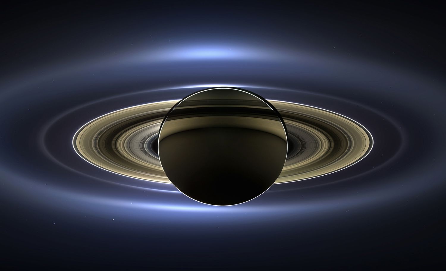Sonda Cassini jest w kosmosie już od 20 lat. Oto najlepsze zdjęcia Saturna, które zarejestrowała 2
