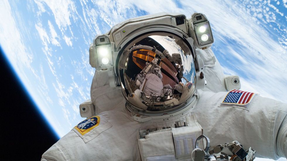 Zegarek z Księżyca i kosmiczne choroby, czyli na co i dlaczego chorują astronauci? 1