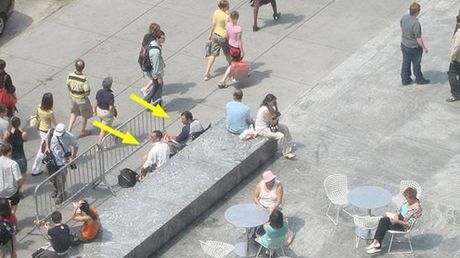 iPhone: Za czym ta kolejka stoi? 1