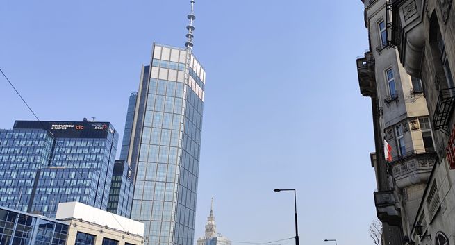 Kolejne stacje nadawane z najwyższego budynku w Polsce i UE