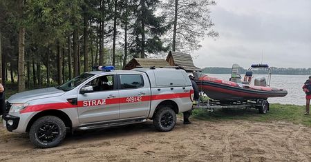Ublik Wielki. Koniec akcji poszukiwawczej na jeziorze. Wyłowiono ciało policjanta