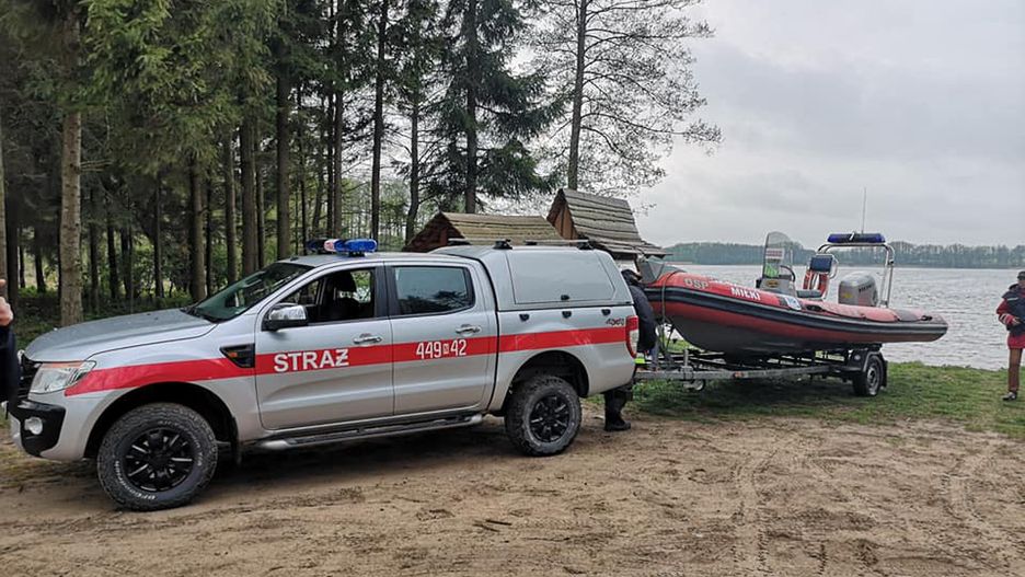 Ublik Wielki. Koniec akcji poszukiwawczej na jeziorze. Wyłowiono ciało policjanta