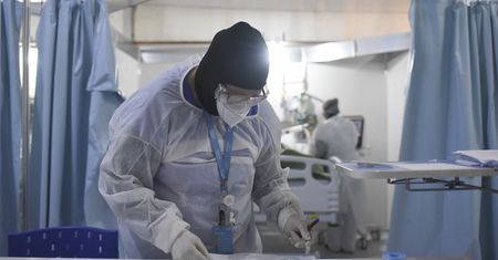 Koronawirus w Polsce. Ekspert MSWiA: Na jesieni nawet kilka tysięcy przypadków zakażeń dziennie