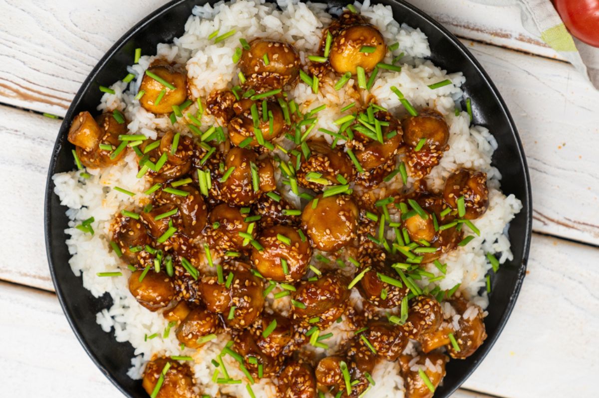 Discover the joy of meat-free meals with this easy mushroom recipe