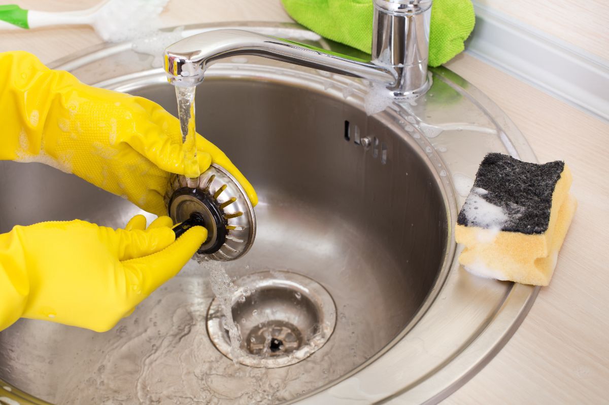 eliminate odors in kitchen sink