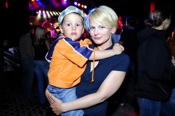 Syn Dominiki Ostałowskiej z "M jak miłość" ma 23 lata i zachwyca urodą. Zobacz, jak dziś wygląda!