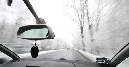 Zima wraca! Nawet do 20 cm śniegu. Wskazano, kiedy
