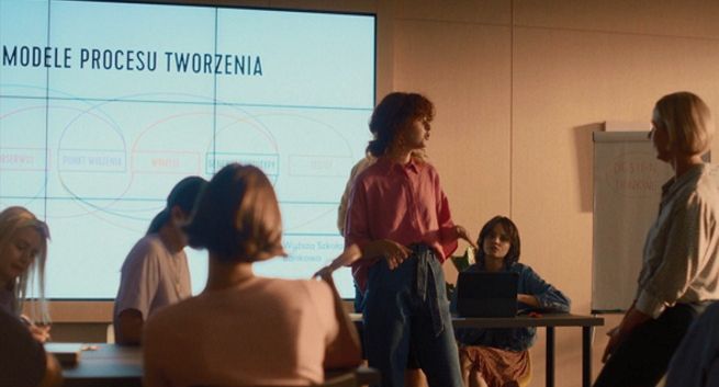 "Czas na studia, czas na pracę, czas na życie" w reklamie Wyższych Szkół Bankowych