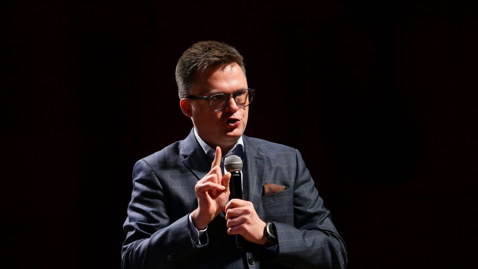 Tychy, 09.03.2024. Marszałek Sejmu Szymon Hołownia podczas spotkania z mieszkańcami w Mediatece w Tychach, 9 bm. (sko) PAP/Jarek Praszkiewicz
