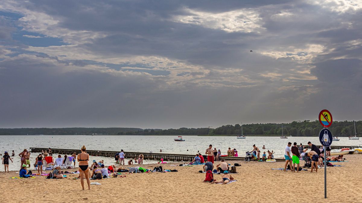 Giżycko, plaża miejska nad jeziorem Niegocin 