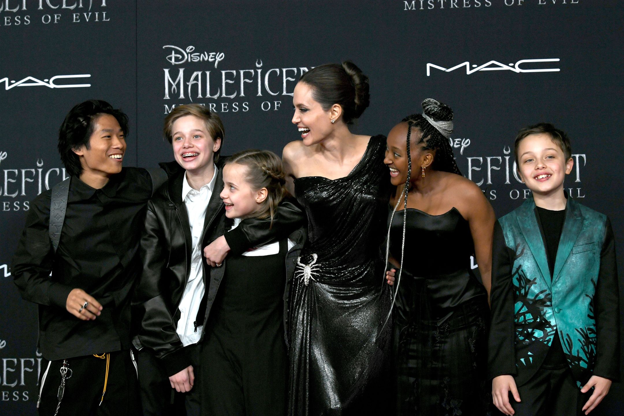 Angelina Jolie walczy o opiekę nad dziećmi