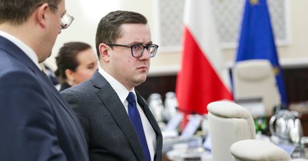 Minister uderza w Nawrockiego. "Nie zdawał sobie sprawy"