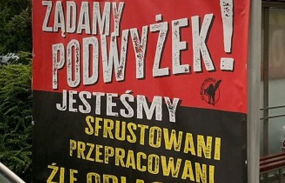 „Żądamy podwyżek” - protest związkowców przed siedzibą Bauera