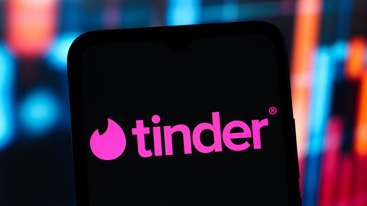 CANADA - 2025/06/19: In this photo illustration, the Tinder logo is seen displayed on a smartphone screen. (Photo Illustration by Thomas Fuller/SOPA Images/LightRocket via Getty Images)