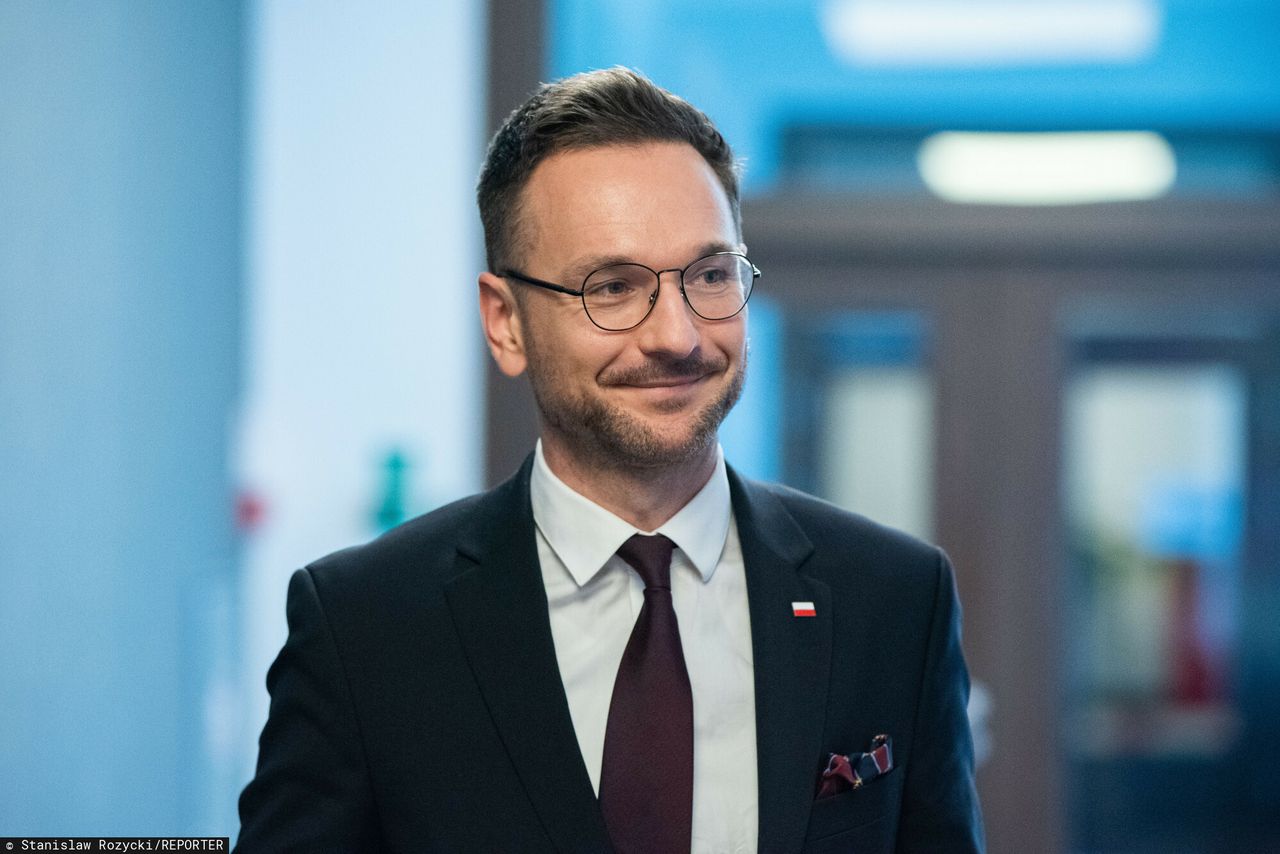 "Muszę pochwalić ministra Budę". Rząd wsłuchał się w głosy ekspertów ws. zmian w nowym programie