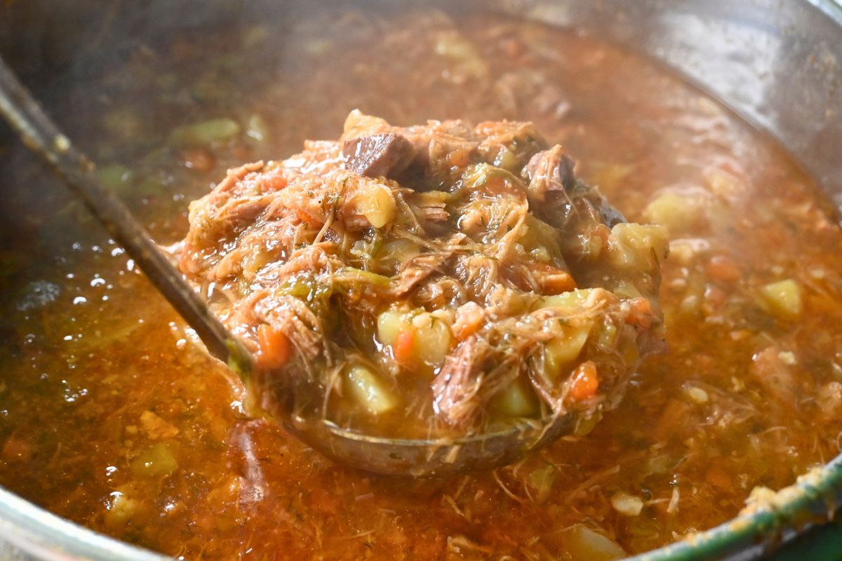 Parzybroda to sycąca zupa na kapuście