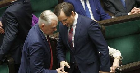 Rekonstrukcja rządu. Ziobro i Gowin zachowają resorty? Trudne negocjacje na szczytach władzy
