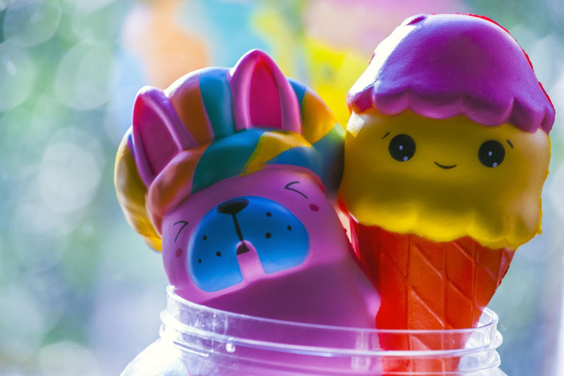 Piankowe gniotki występują w różnych kształtach i kolorach