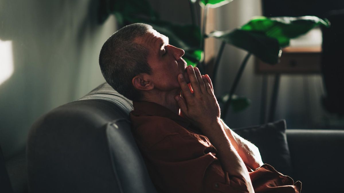 Coraz więcej zwolnień lekarskich z tym kodem. W tle nadużywanie alkoholu