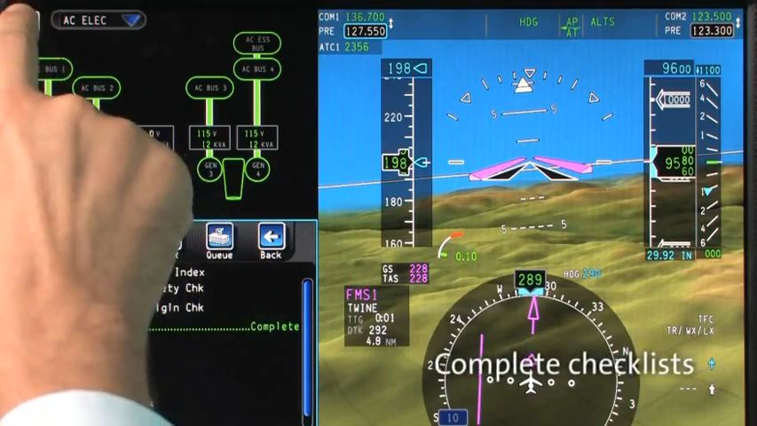 Drugiego Smoleńska nie będzie? Dotykowe sterowanie samolotem nadchodzi [wideo] 1